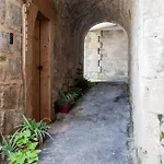 Nyaraló De L'imaginaire, Atypique Et Unique Terrasson