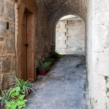 Ferienhaus Gite De L'Imaginaire Logement Atypique A La Nuitee Terrasson